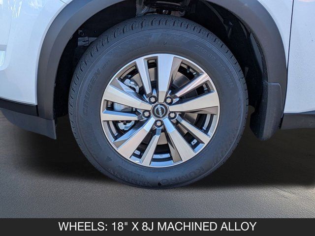 2025 Nissan Pathfinder SL