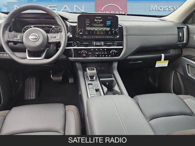2025 Nissan Pathfinder SL 2025 Nissan Pathfinder SL