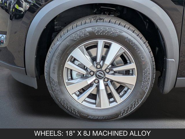 2025 Nissan Pathfinder SL