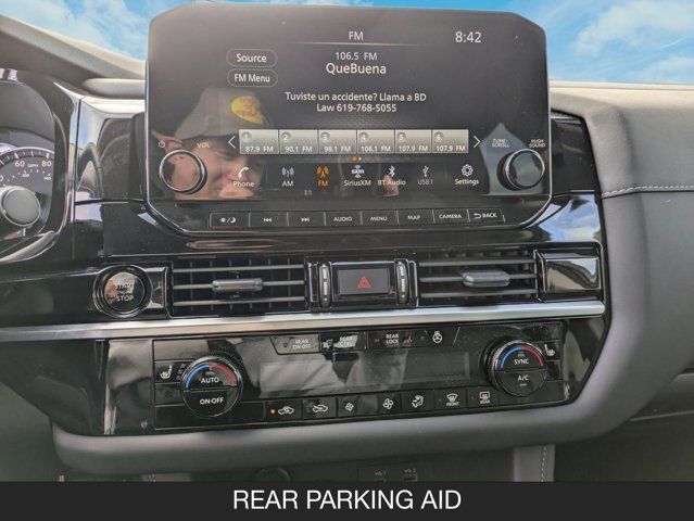 2025 Nissan Pathfinder SL