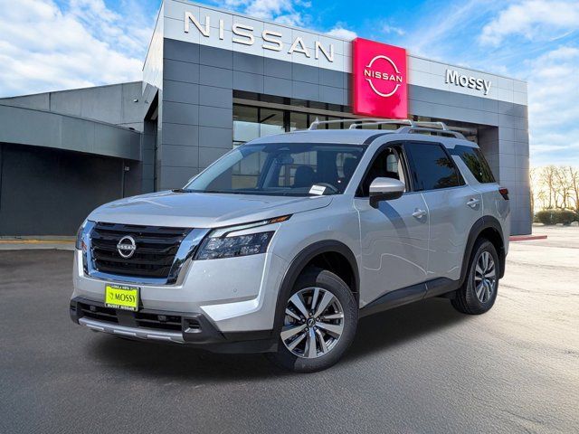 2025 Nissan Pathfinder SL 2025 Nissan Pathfinder SL