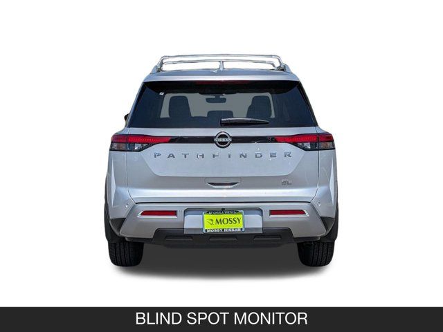 2025 Nissan Pathfinder SL