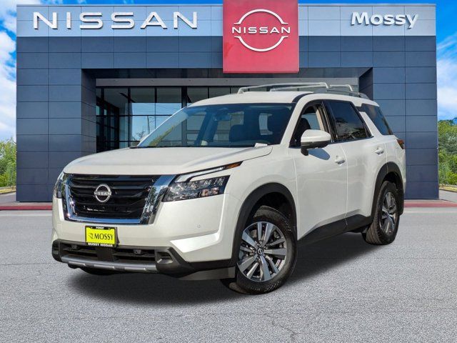 2025 Nissan Pathfinder SL 2025 Nissan Pathfinder SL