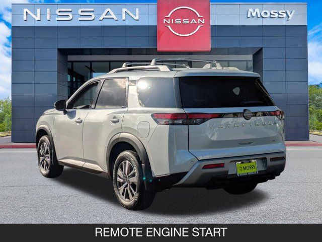 2025 Nissan Pathfinder SL 2025 Nissan Pathfinder SL