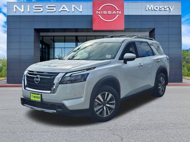 2025 Nissan Pathfinder SL 2025 Nissan Pathfinder SL