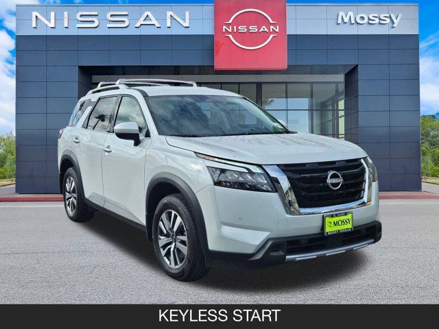 2025 Nissan Pathfinder SL 2025 Nissan Pathfinder SL