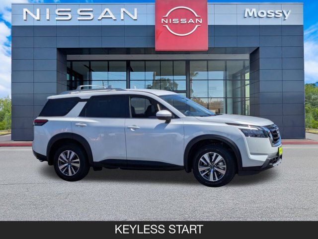2025 Nissan Pathfinder SL 2025 Nissan Pathfinder SL