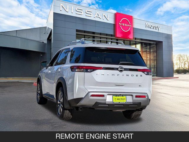 2025 Nissan Pathfinder SL