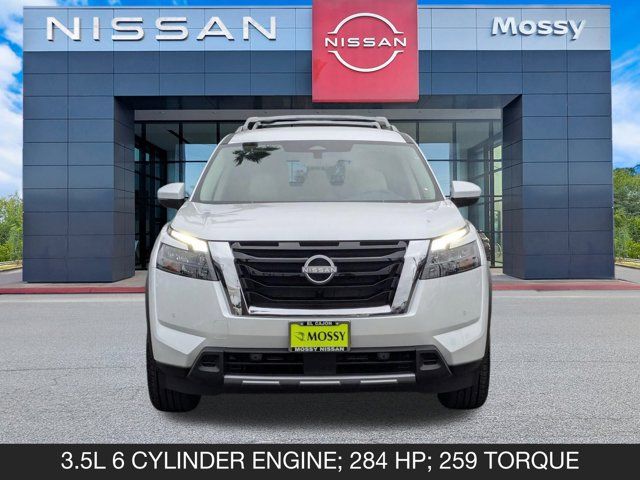 2025 Nissan Pathfinder SL 2025 Nissan Pathfinder SL