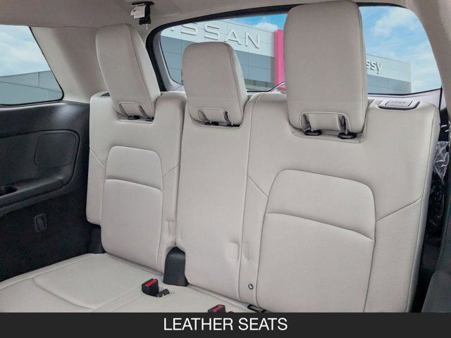 2025 Nissan Pathfinder SL 2025 Nissan Pathfinder SL