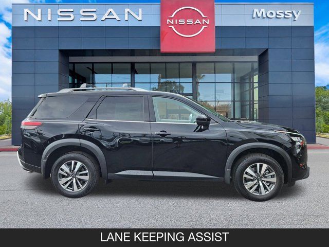 2025 Nissan Pathfinder SL 2025 Nissan Pathfinder SL