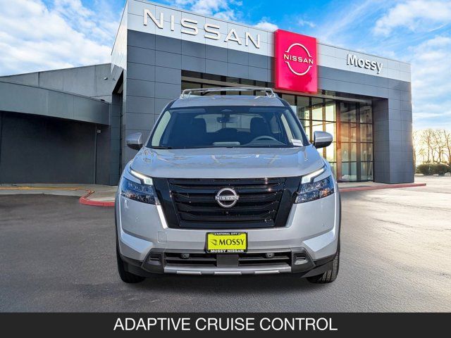 2025 Nissan Pathfinder SL 2025 Nissan Pathfinder SL