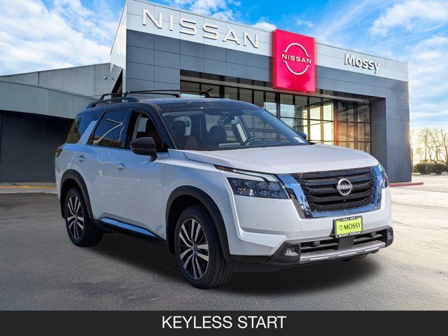 2025 Nissan Pathfinder Platinum