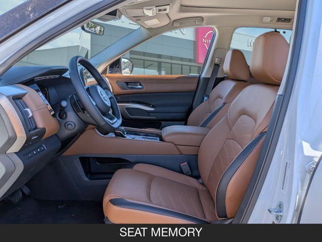 2025 Nissan Pathfinder Platinum