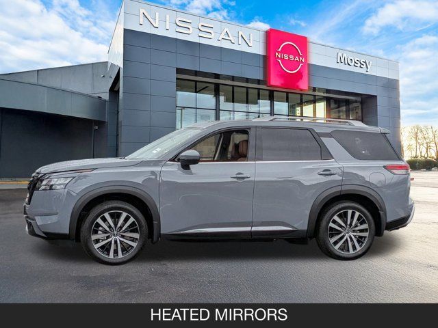 2025 Nissan Pathfinder Platinum