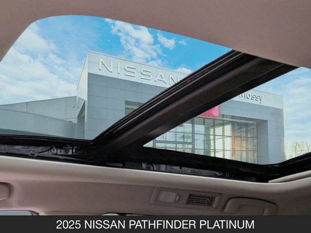 2025 Nissan Pathfinder Platinum