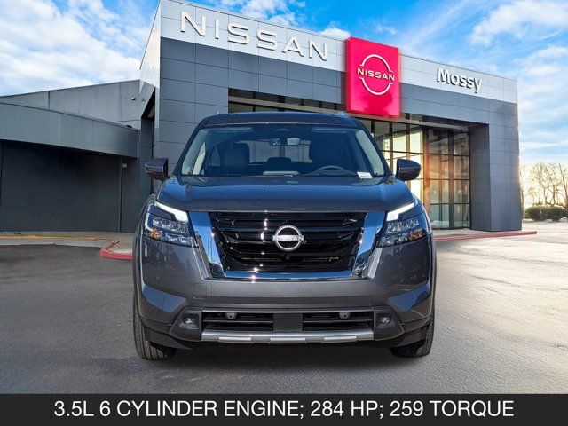 2025 Nissan Pathfinder Platinum 2025 Nissan Pathfinder Platinum