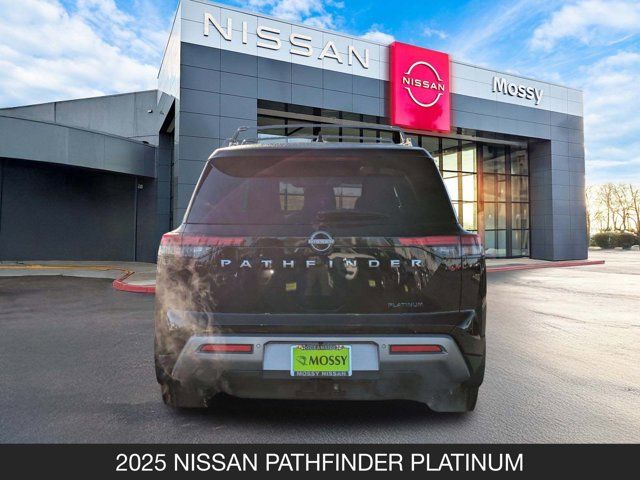 2025 Nissan Pathfinder Platinum