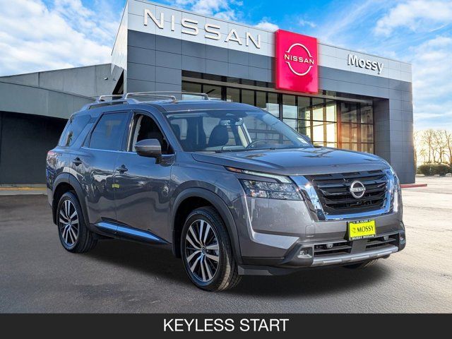 2025 Nissan Pathfinder Platinum 2025 Nissan Pathfinder Platinum