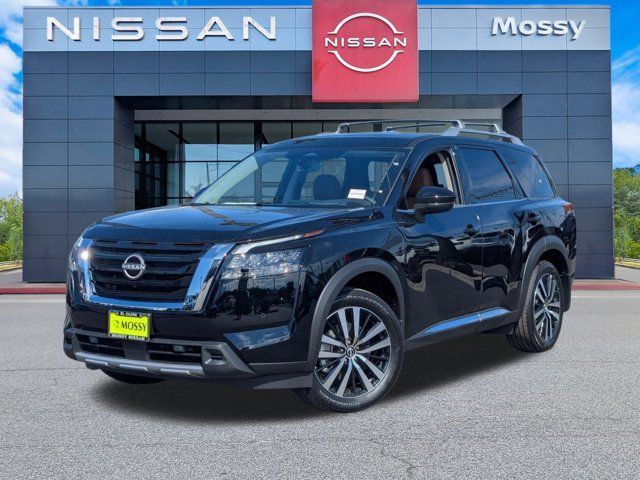 2025 Nissan Pathfinder Platinum 2025 Nissan Pathfinder Platinum