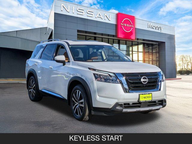 2025 Nissan Pathfinder Platinum