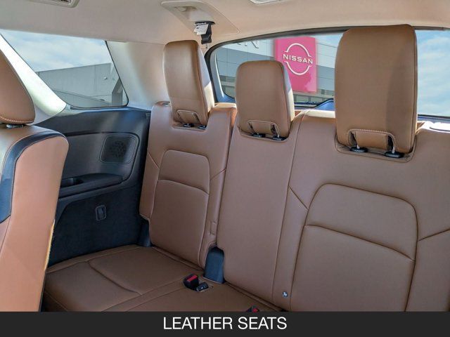 2025 Nissan Pathfinder Platinum