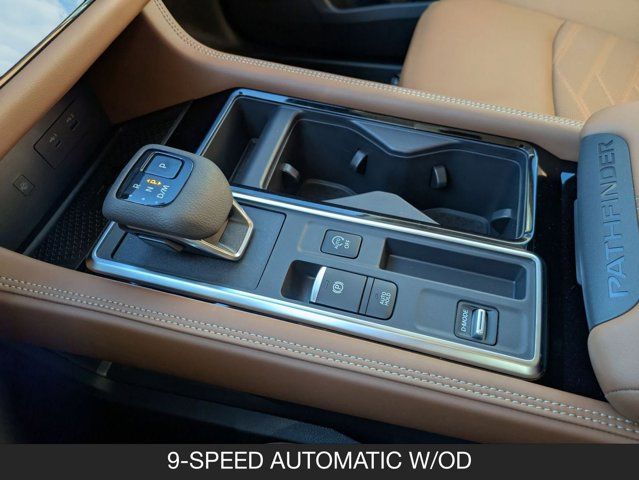 2025 Nissan Pathfinder Platinum