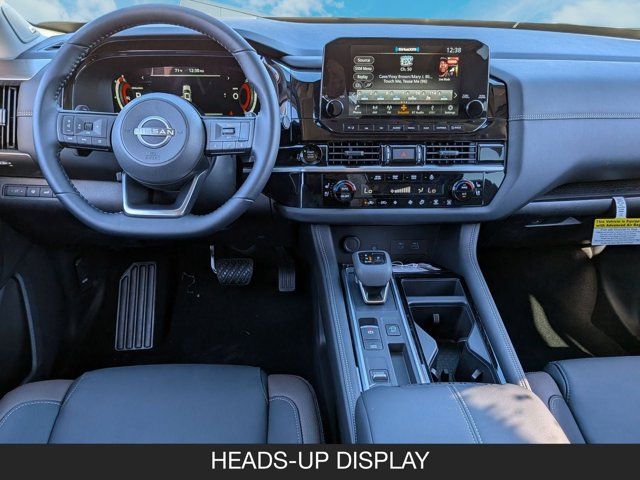 2025 Nissan Pathfinder Platinum