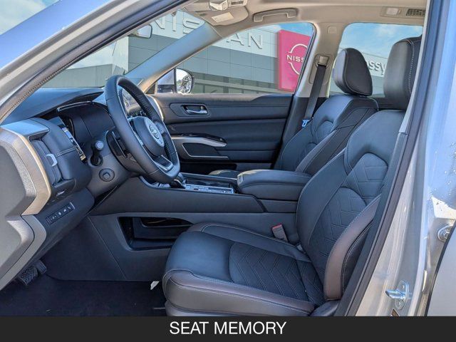 2025 Nissan Pathfinder Platinum