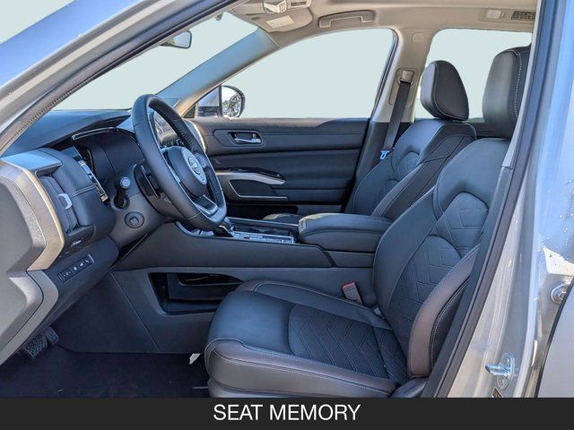 2025 Nissan Pathfinder Platinum 2025 Nissan Pathfinder Platinum