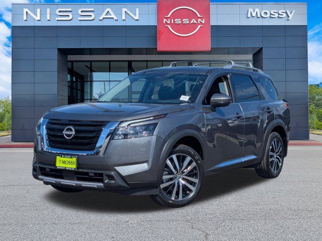 2025 Nissan Pathfinder Platinum 2025 Nissan Pathfinder Platinum
