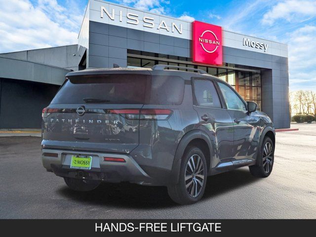 2025 Nissan Pathfinder Platinum