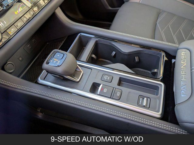 2025 Nissan Pathfinder Platinum 2025 Nissan Pathfinder Platinum