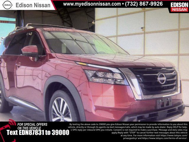 2025 Nissan Pathfinder Platinum