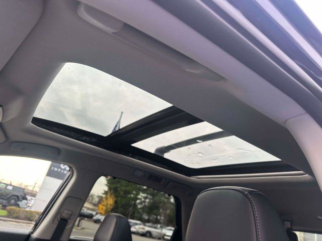 2025 Nissan Pathfinder Platinum 2025 Nissan Pathfinder Platinum