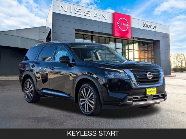 2025 Nissan Pathfinder Platinum