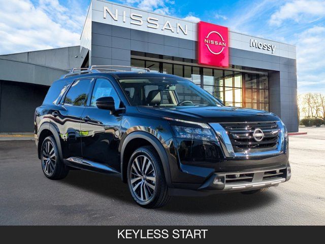 2025 Nissan Pathfinder Platinum 2025 Nissan Pathfinder Platinum