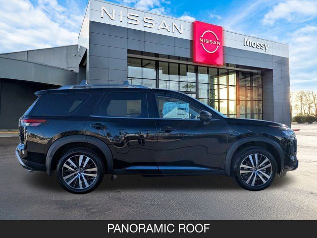 2025 Nissan Pathfinder Platinum 2025 Nissan Pathfinder Platinum