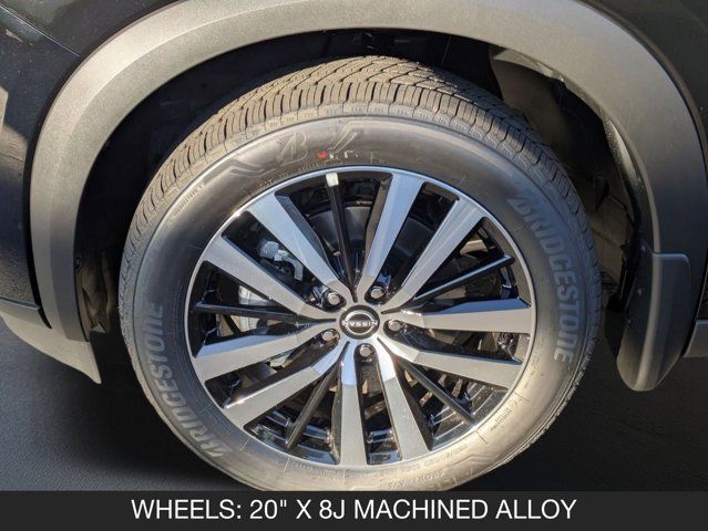 2025 Nissan Pathfinder Platinum