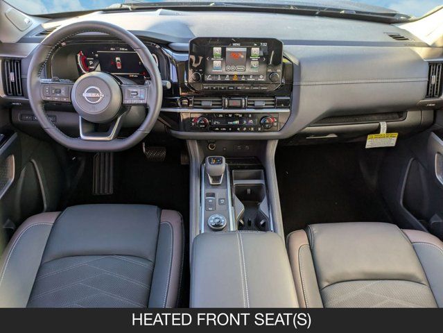 2025 Nissan Pathfinder Platinum