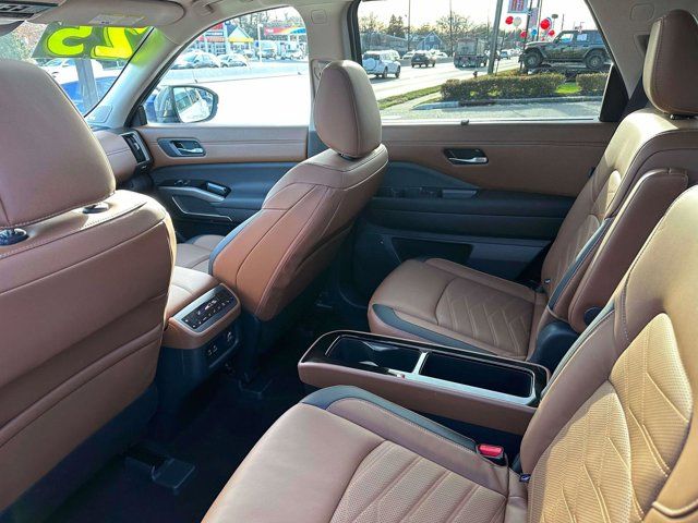 2025 Nissan Pathfinder Platinum 2025 Nissan Pathfinder Platinum
