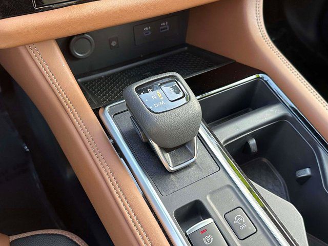 2025 Nissan Pathfinder Platinum 2025 Nissan Pathfinder Platinum