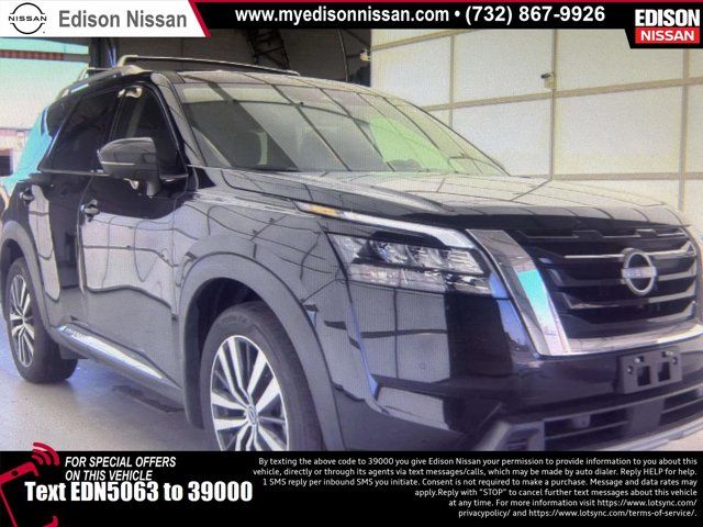 2025 Nissan Pathfinder Platinum