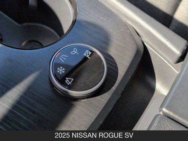 2025 Nissan Rogue SV