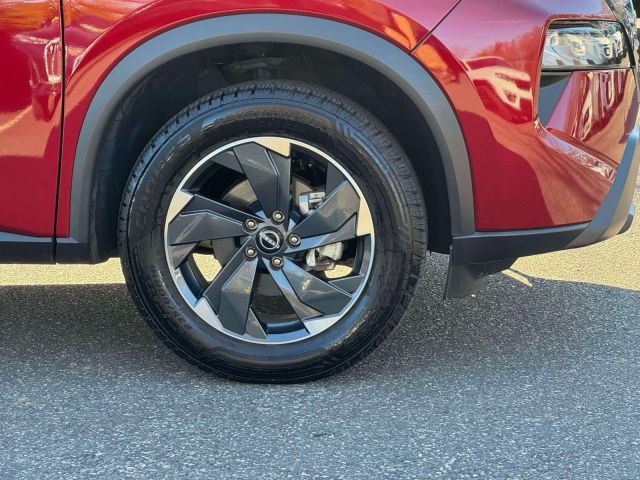 2025 Nissan Rogue AWD SV