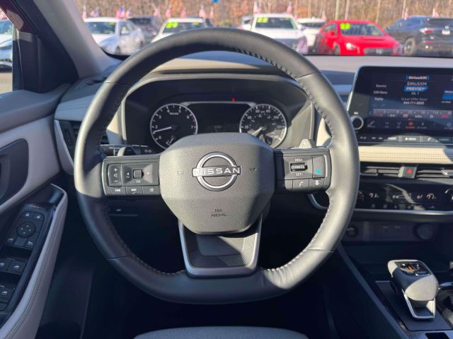 2025 Nissan Rogue AWD SV