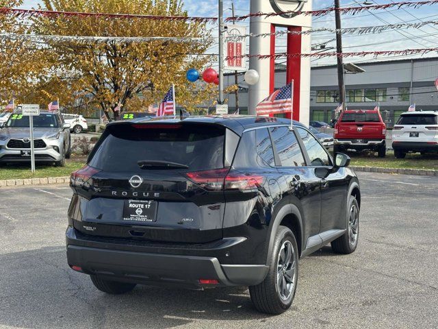 2025 Nissan Rogue SV