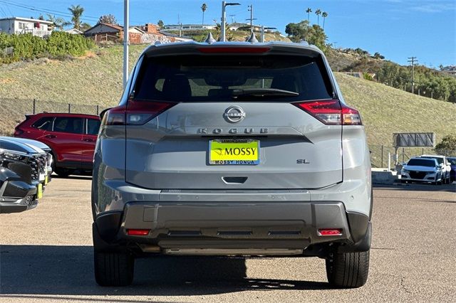 2025 Nissan Rogue SL