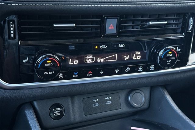 2025 Nissan Rogue SL