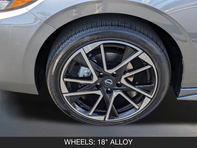 2025 Nissan Sentra SR 2025 Nissan Sentra SR